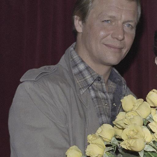 David Soul, the actor who portrayed the blond half of TV's 'Starsky and Hutch,' dies at 80